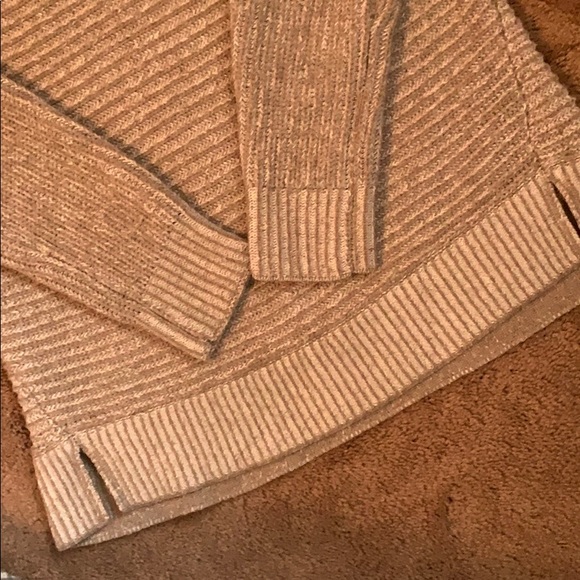 Sweater - Picture 3 of 3